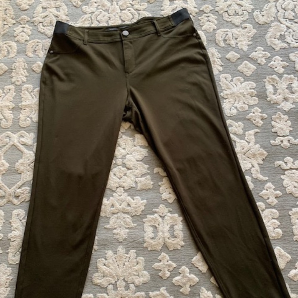 Simply Vera XL Skinny Olive Green Pants